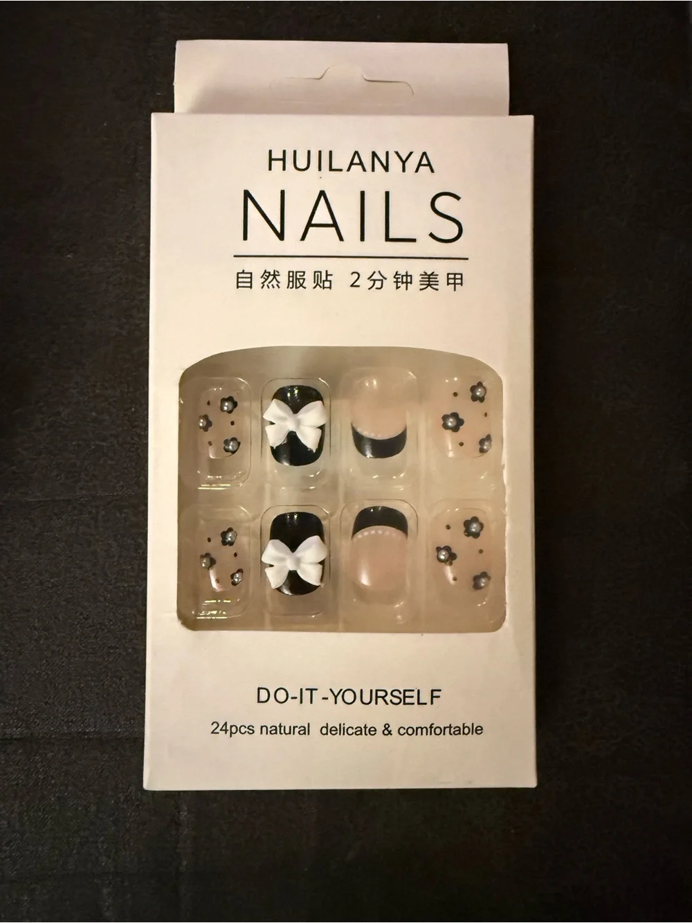Black & White Bow Press-On Nails - 24pc